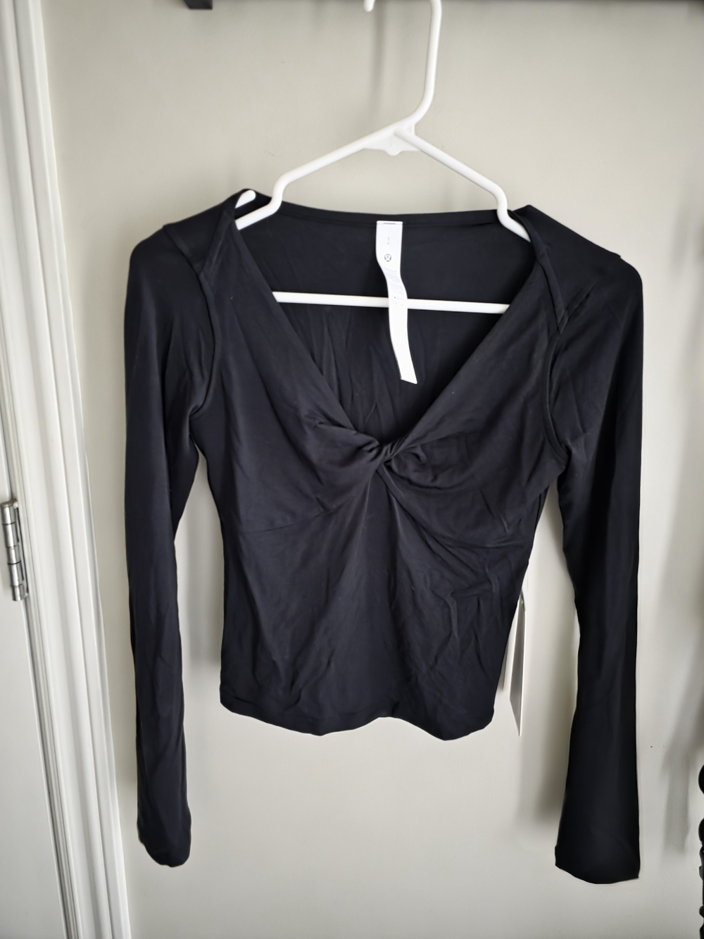 lululemon athletica Black Long-Sleeve Twist Front Top